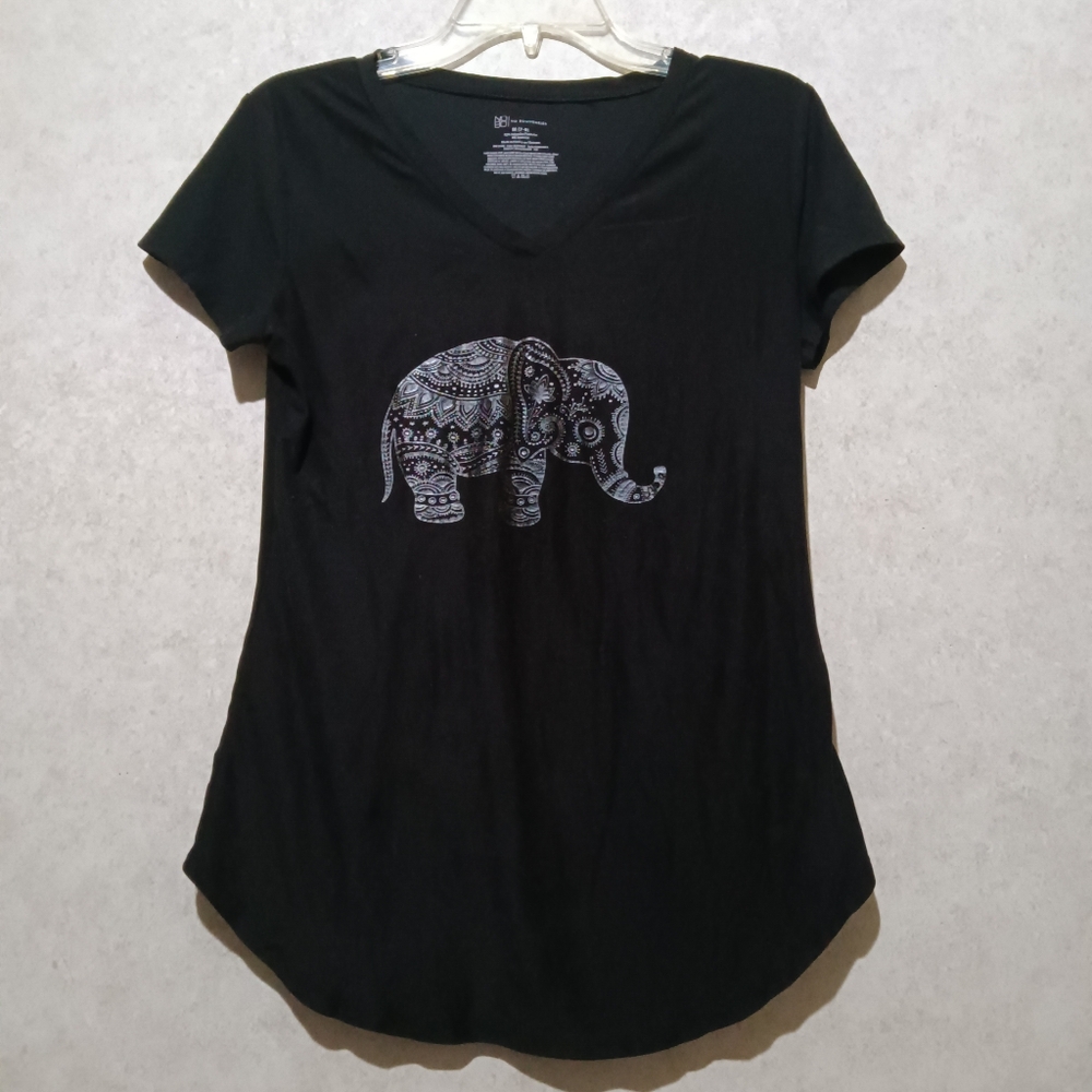Black Elephant Graphic Women's Top Size Medium (7-9)